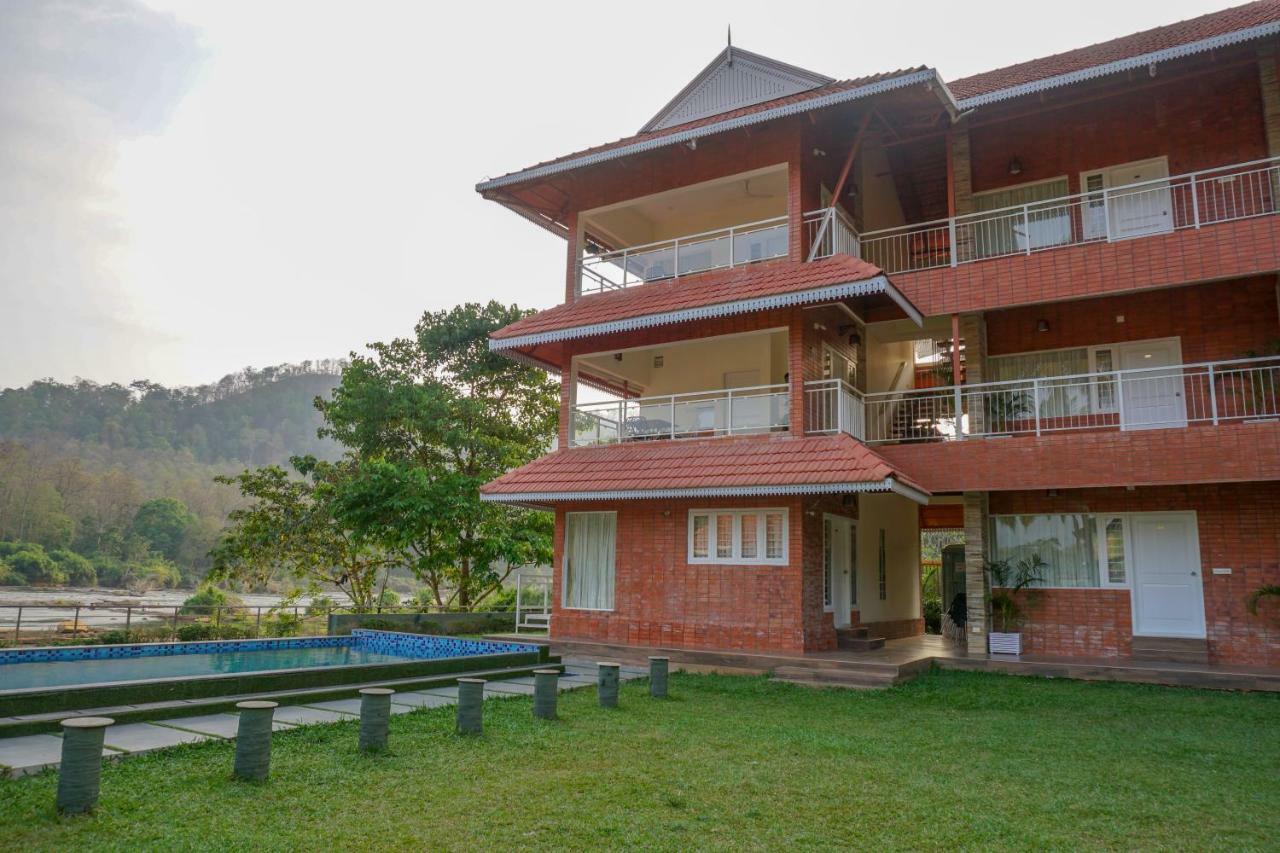 Willow Heights Атхирапали Екстериор снимка